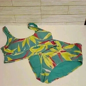 Old Navy 2 piece swimsuit swim set size small